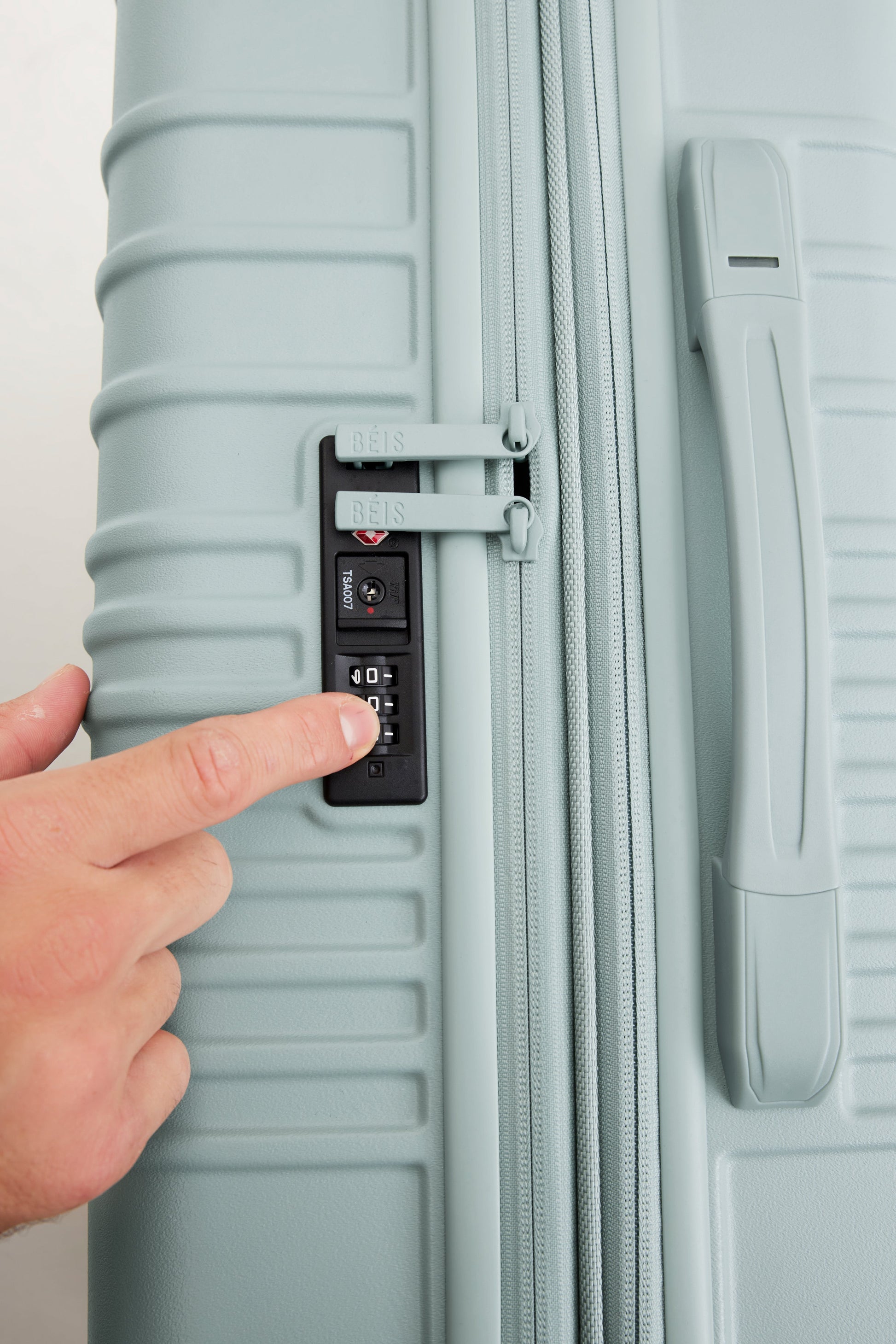 Resale The Carry-On Roller in Slate