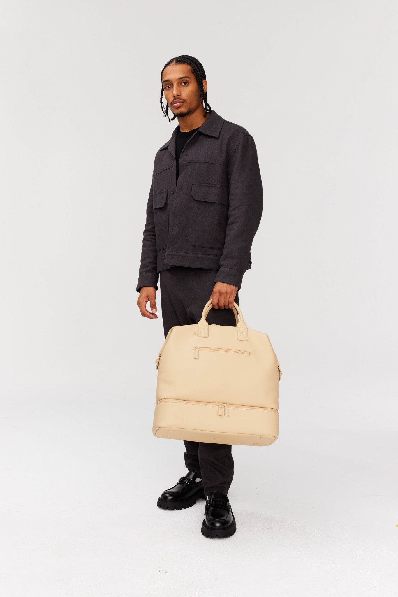 The Premium Weekender in Beige