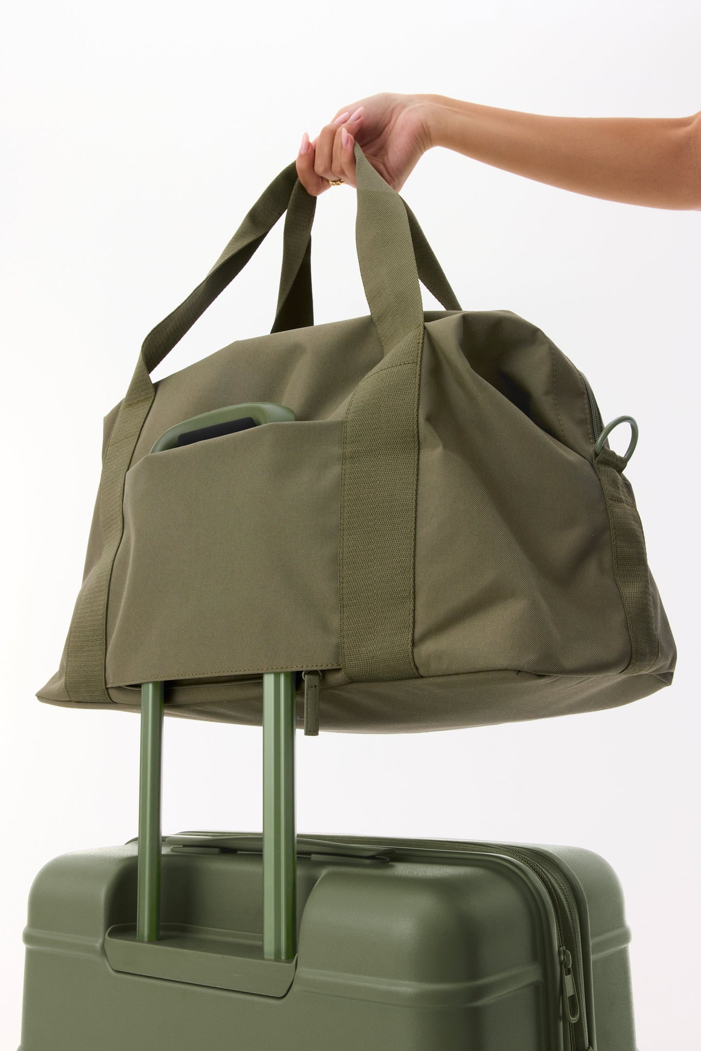 Resale The B�ISics Duffle in Olive