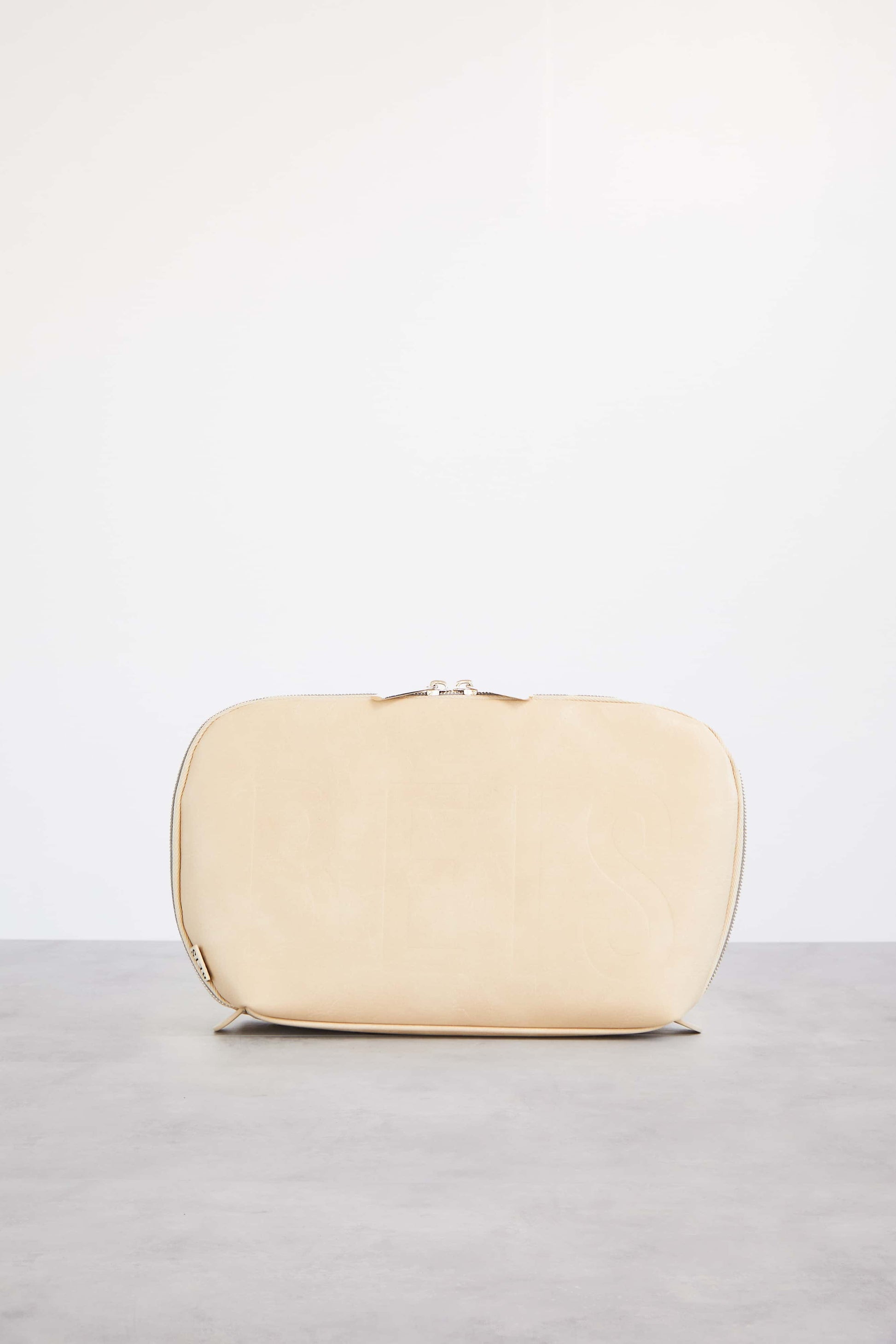 Resale The Cosmetic Pouch Set in Beige