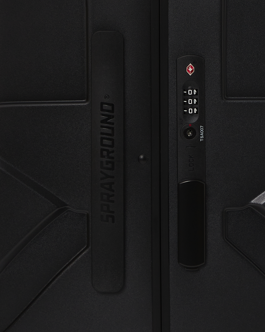 REALITY CHECK SHARKITECTURE FULL-SIZE JETBLACK LUGGAGE (GOLD HARDWARE)