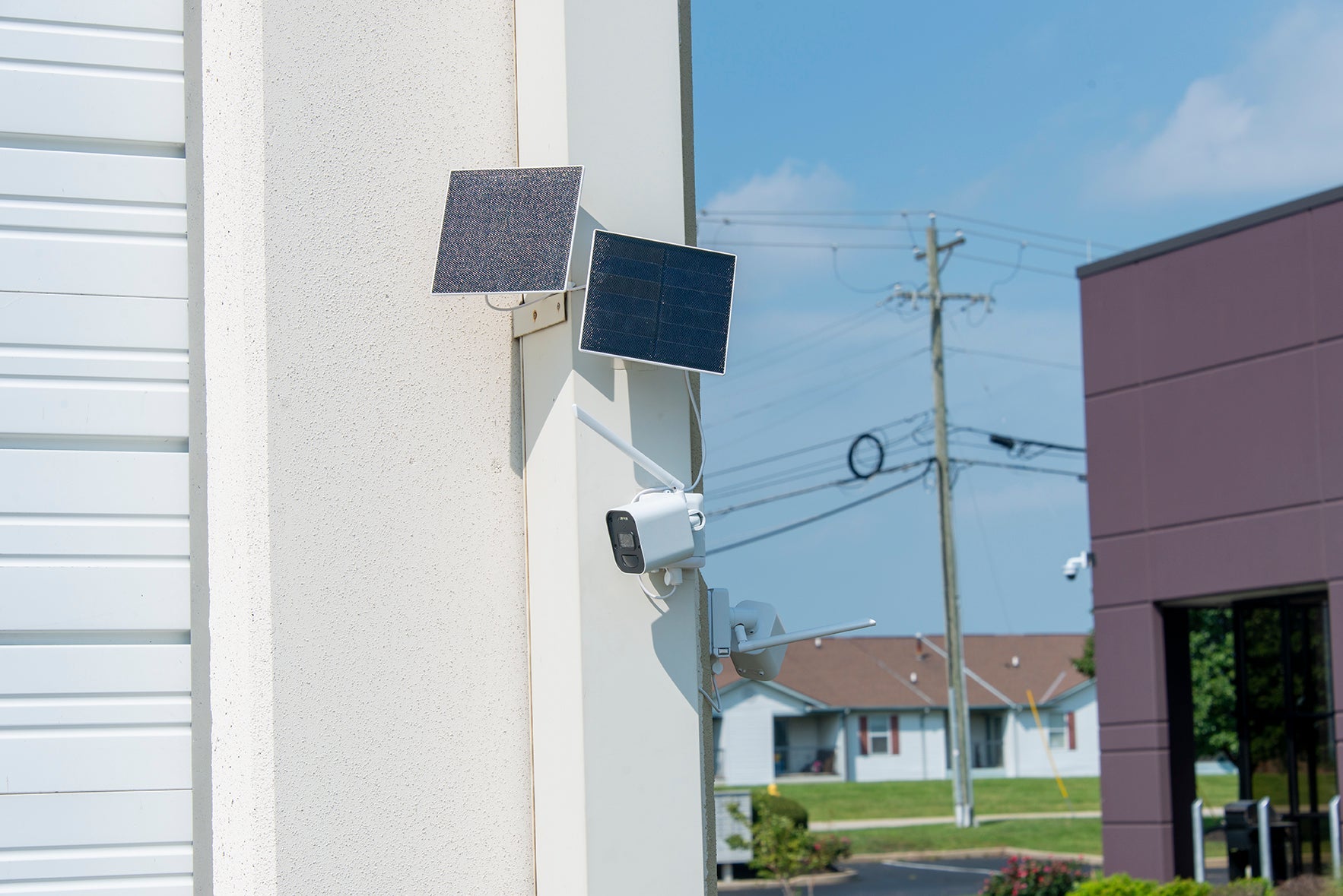 X-NVR-BCK: 8ch Long-Range Wifi NVR Kit w/ 4 x 4K Wireless Battery Cameras w/Active Deterrence