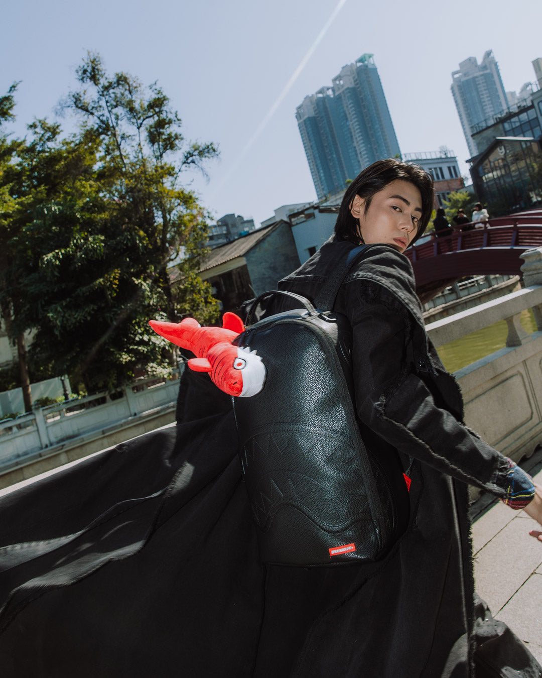 PLUSH SHARK BIG BITE BACKPACK